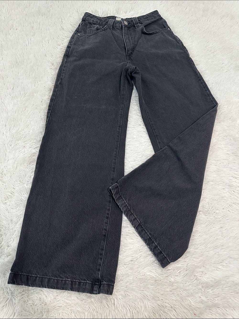 🦘 Cotton On Super Baggy Jeans